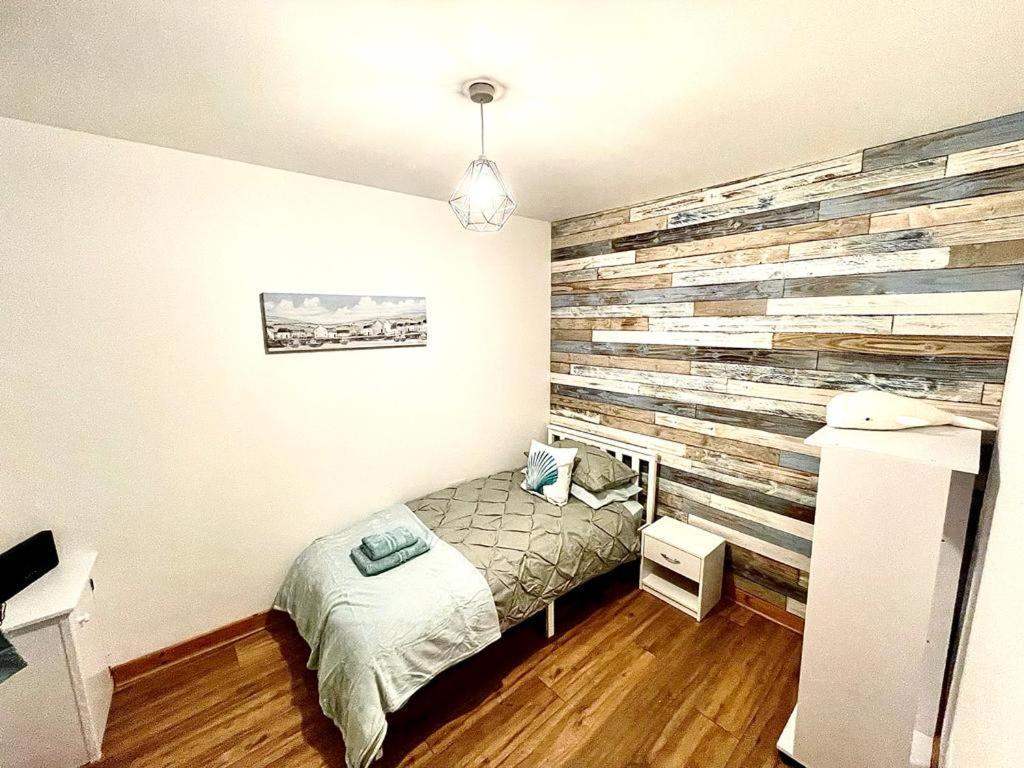 Harbour Loft! Newly Refurbished 3 Bed Flat! Apartamento Burry Port Exterior foto