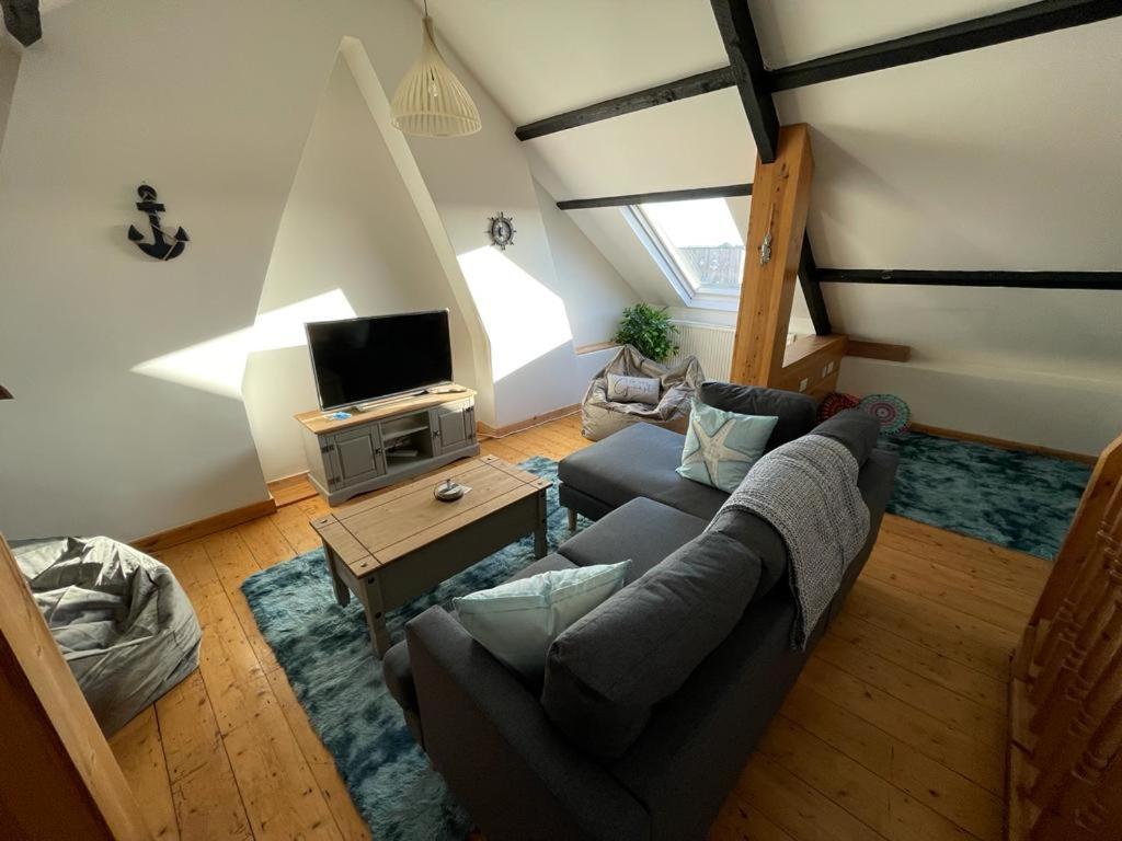 Harbour Loft! Newly Refurbished 3 Bed Flat! Apartamento Burry Port Exterior foto