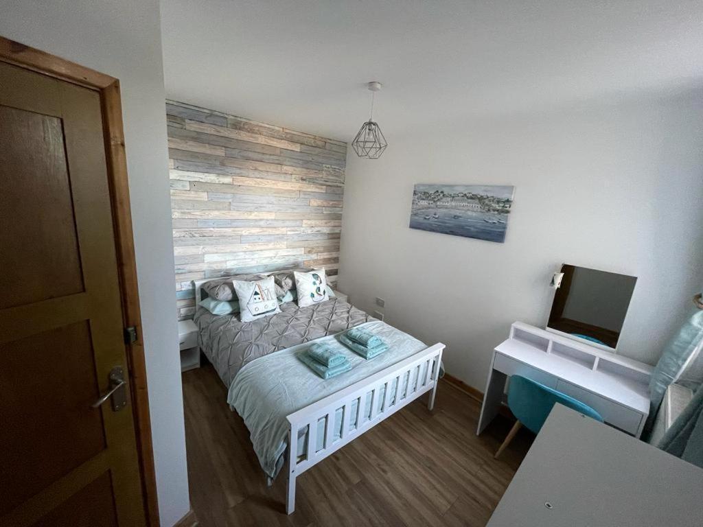 Harbour Loft! Newly Refurbished 3 Bed Flat! Apartamento Burry Port Exterior foto